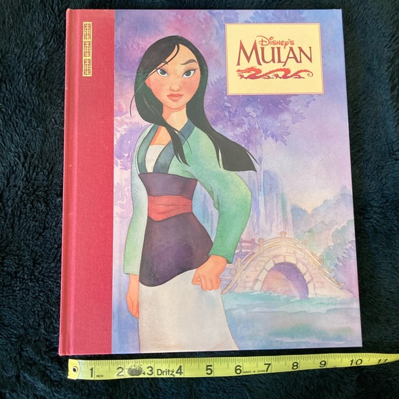 Disney’s Mulan picture book - Picture 4 of 9